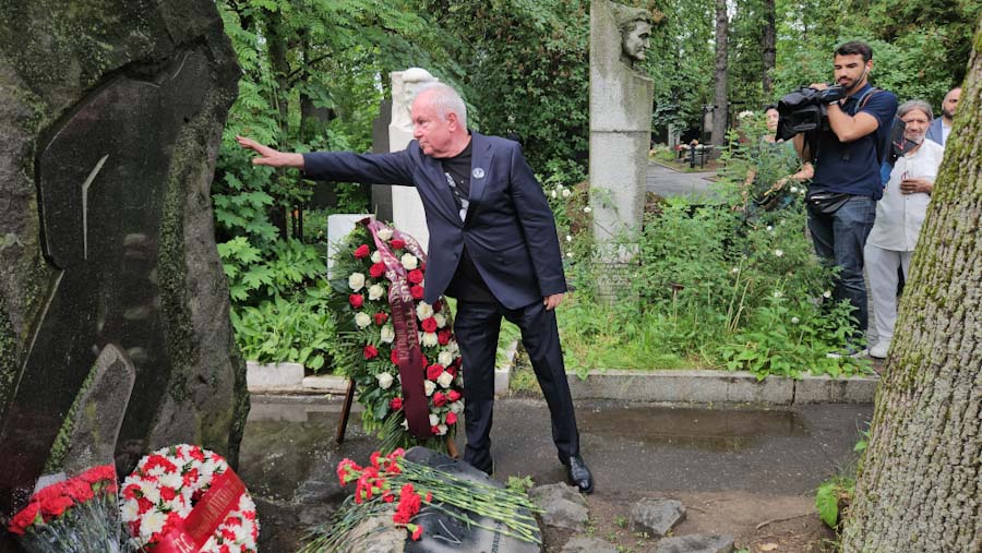 Nâzım Hikmet, ölümünün 61. Yıl dönümünde Moskova&#8217;da anıldı
